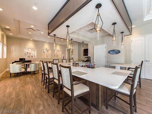 4815 Aston Gardens WAY B-202, Naples, FL 34109