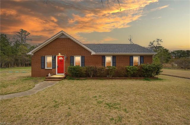 2111 Jenkins Neck RD, Gloucester Point, VA 23062