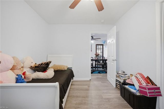 2111 Jenkins Neck RD, Gloucester Point, VA 23062