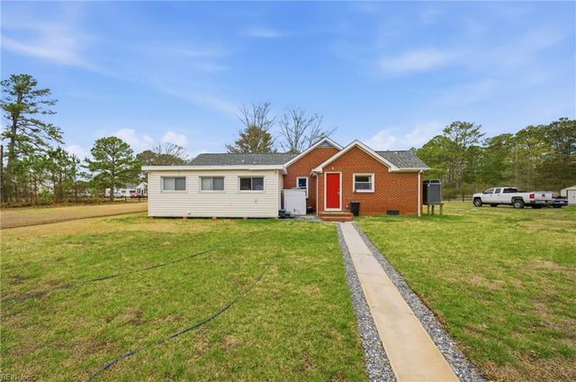 2111 Jenkins Neck RD, Gloucester Point, VA 23062