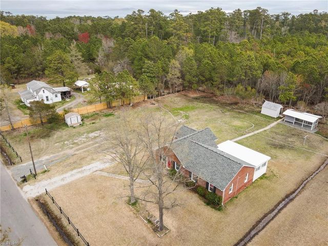 2111 Jenkins Neck RD, Gloucester Point, VA 23062