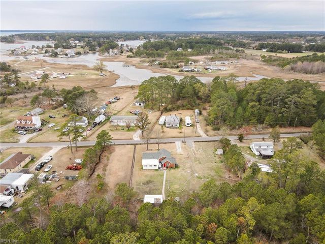 2111 Jenkins Neck RD, Gloucester Point, VA 23062