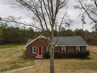 2111 Jenkins Neck RD, Gloucester Point, VA 23062