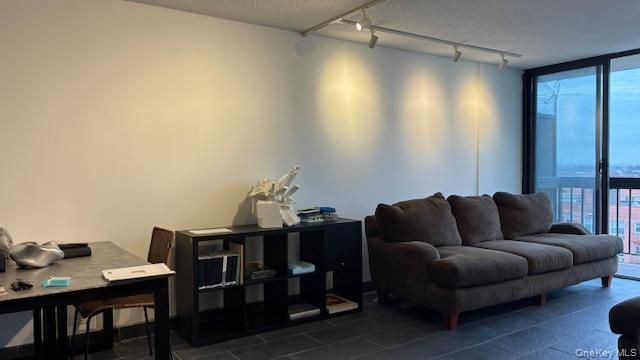 150-38 Union Turnpike 8B, Flushing, NY 11367