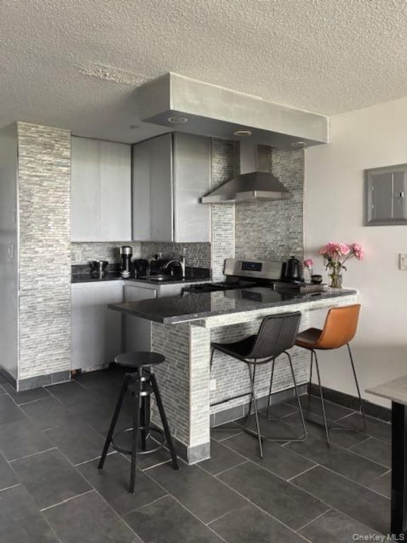 150-38 Union Turnpike 8B, Flushing, NY 11367