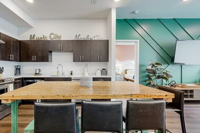 920 King Hollands Ave Apt 114, Nashville, TN 37203