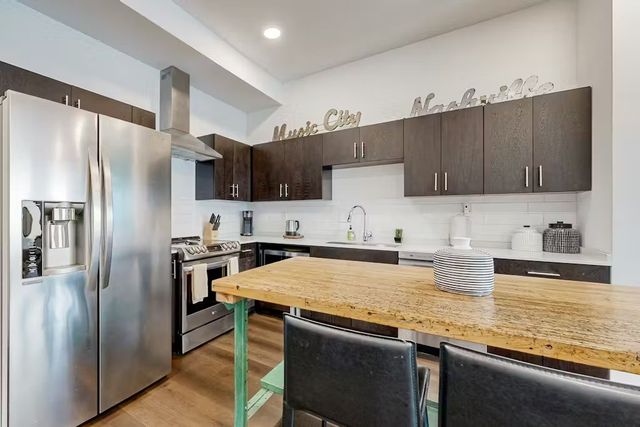 920 King Hollands Ave Apt 114, Nashville, TN 37203