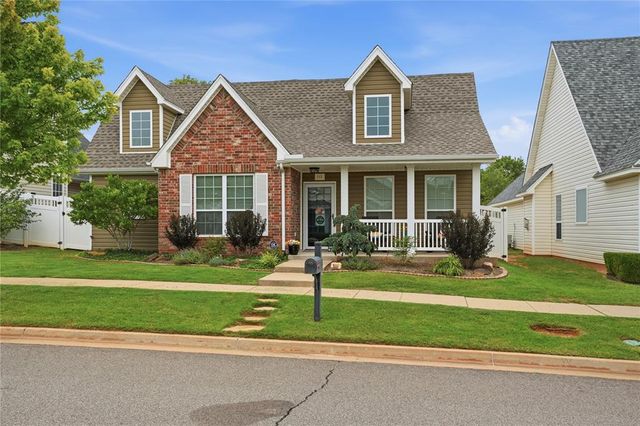113 Chardonnay Lane, Norman, OK 73071