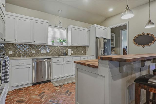 113 Chardonnay Lane, Norman, OK 73071