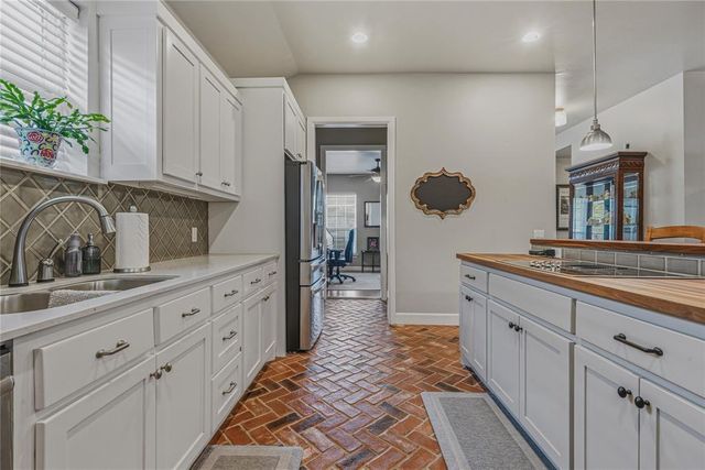 113 Chardonnay Lane, Norman, OK 73071