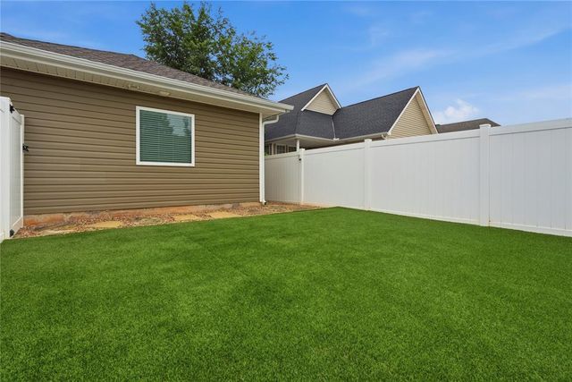 113 Chardonnay Lane, Norman, OK 73071