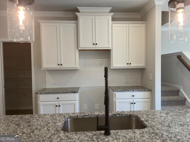 3546 Iron Hearth Bend 95C, Snellville, GA 30039