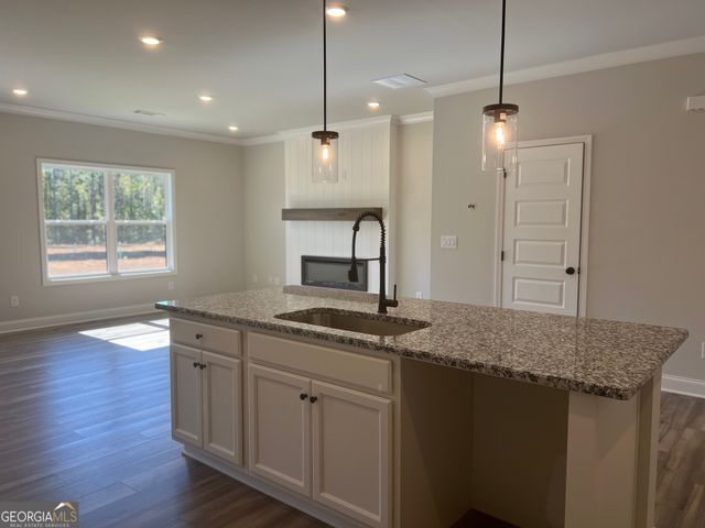 3546 Iron Hearth Bend 95C, Snellville, GA 30039