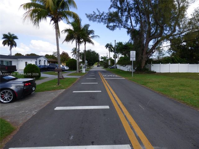 11000 NW 21st Ct, Miami, FL 33167
