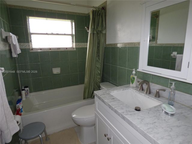 11000 NW 21st Ct, Miami, FL 33167