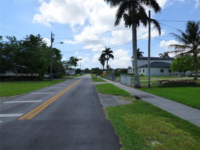 11000 NW 21st Ct, Miami, FL 33167