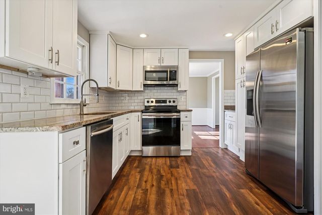 12179 QUEENS BRIGADE DR, Fairfax, VA 22030