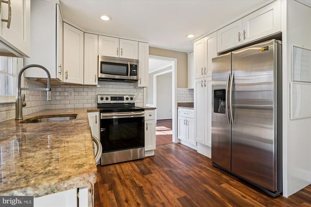 12179 QUEENS BRIGADE DR, Fairfax, VA 22030