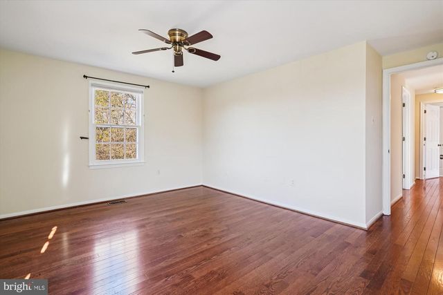 12179 QUEENS BRIGADE DR, Fairfax, VA 22030