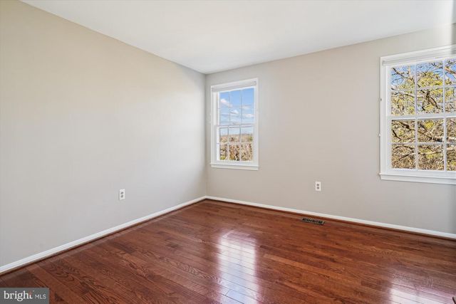 12179 QUEENS BRIGADE DR, Fairfax, VA 22030