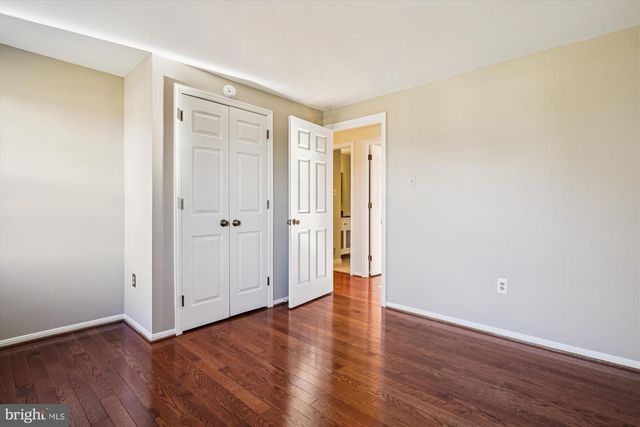 12179 QUEENS BRIGADE DR, Fairfax, VA 22030