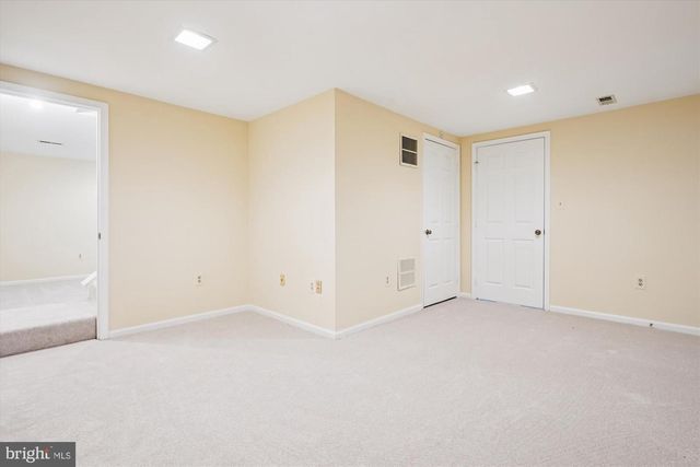 12179 QUEENS BRIGADE DR, Fairfax, VA 22030