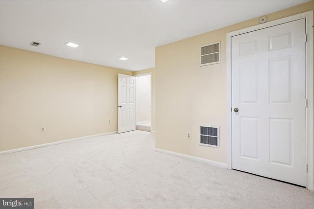 12179 QUEENS BRIGADE DR, Fairfax, VA 22030