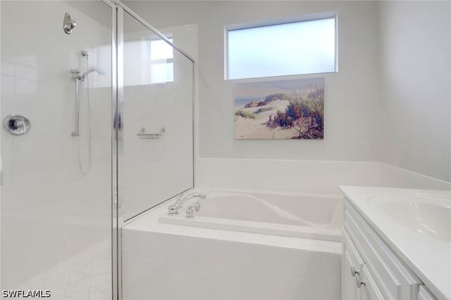6757 Bent Grass DR, Naples, FL 34113