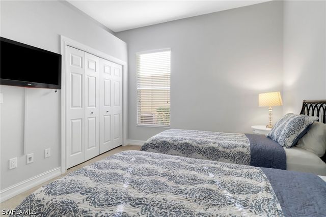 6757 Bent Grass DR, Naples, FL 34113