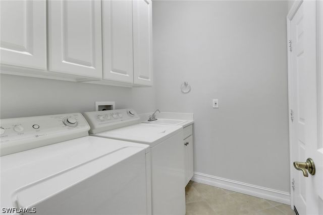 6757 Bent Grass DR, Naples, FL 34113