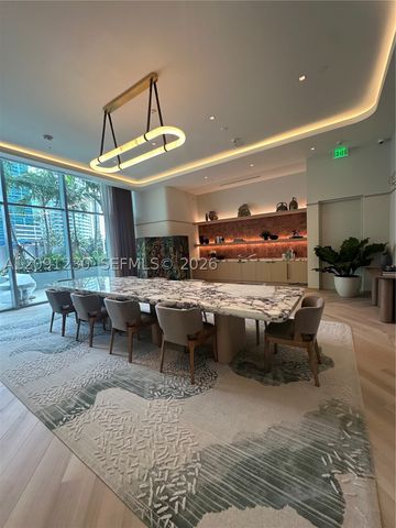 77 SE 5th st 2506, Miami, FL 33131