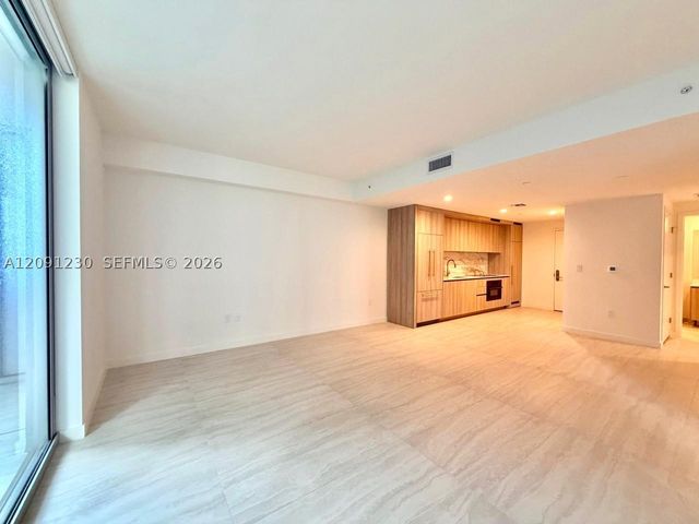 77 SE 5th st 2506, Miami, FL 33131