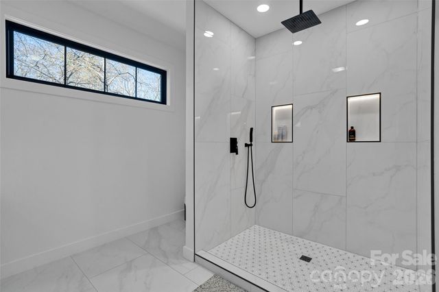 26 Pineview Road, Fairview, NC 28730