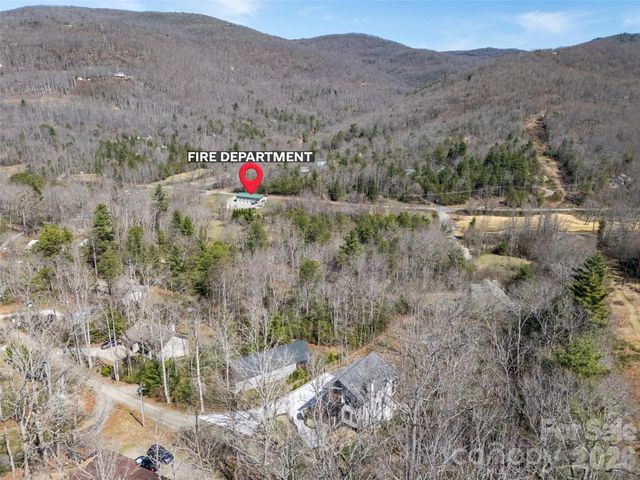 26 Pineview Road, Fairview, NC 28730