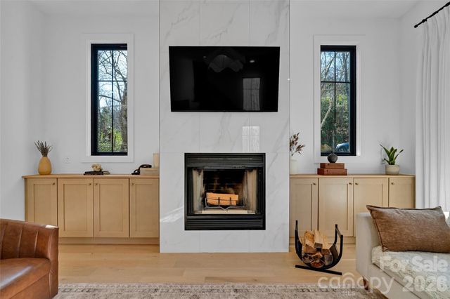 26 Pineview Road, Fairview, NC 28730