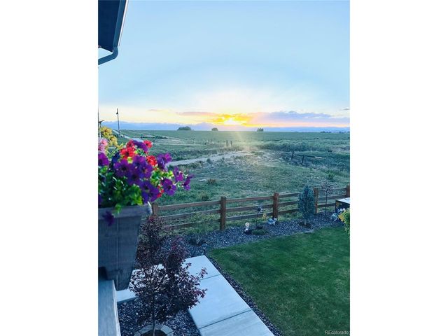201 Maddox Ln, Erie, CO 80516
