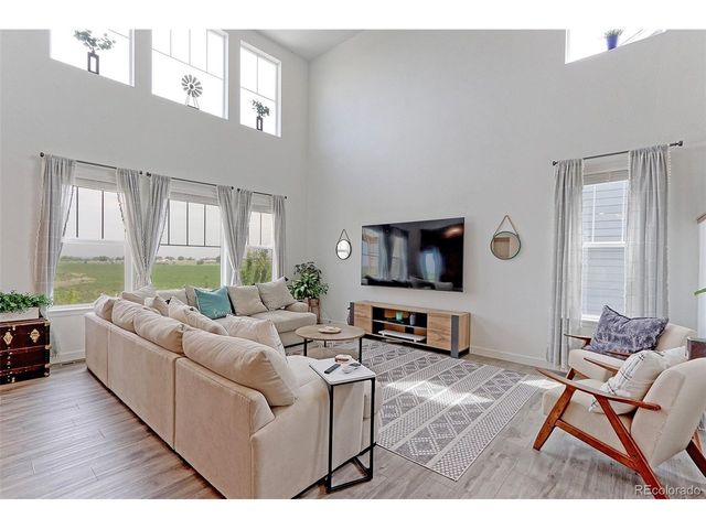 201 Maddox Ln, Erie, CO 80516
