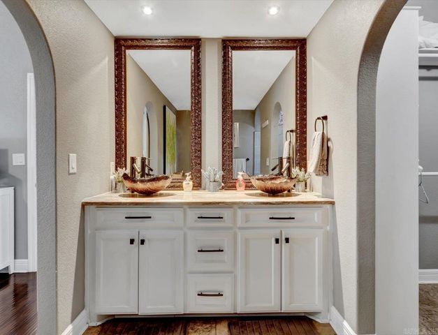 290 Vanadium Circle, Hot Springs, AR 71901