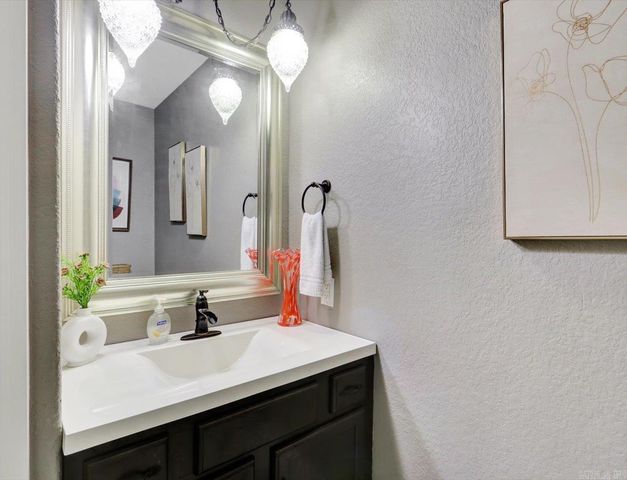 290 Vanadium Circle, Hot Springs, AR 71901