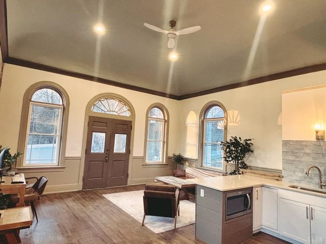 122 Brooks Street, Monroe, VA 24574