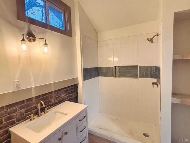 122 Brooks Street, Monroe, VA 24574