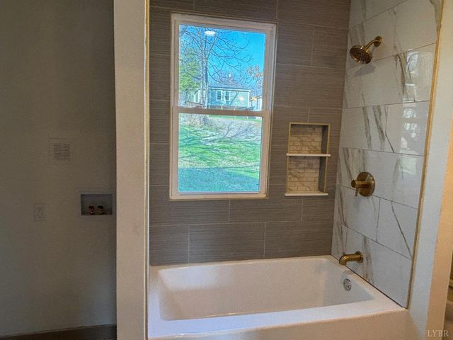 122 Brooks Street, Monroe, VA 24574