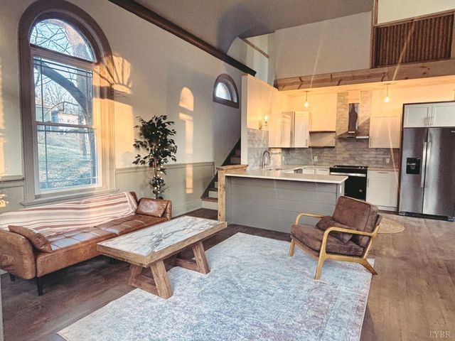 122 Brooks Street, Monroe, VA 24574