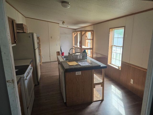 123 Hepatica Lane, Charlestown, NH 03603