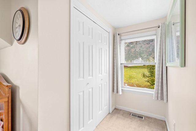 49 Riviera Road, Hudson, NH 03051