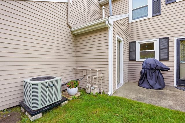 49 Riviera Road, Hudson, NH 03051