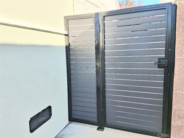 11804 Atkinson, Hawthorne, CA 90250