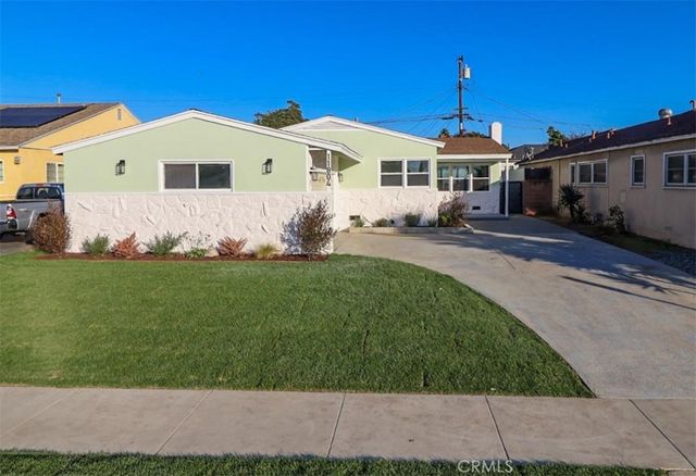 11804 Atkinson, Hawthorne, CA 90250