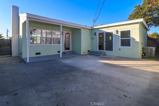 11804 Atkinson, Hawthorne, CA 90250