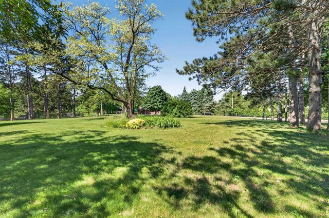2230 Branson Road, Fitchburg, WI 53575